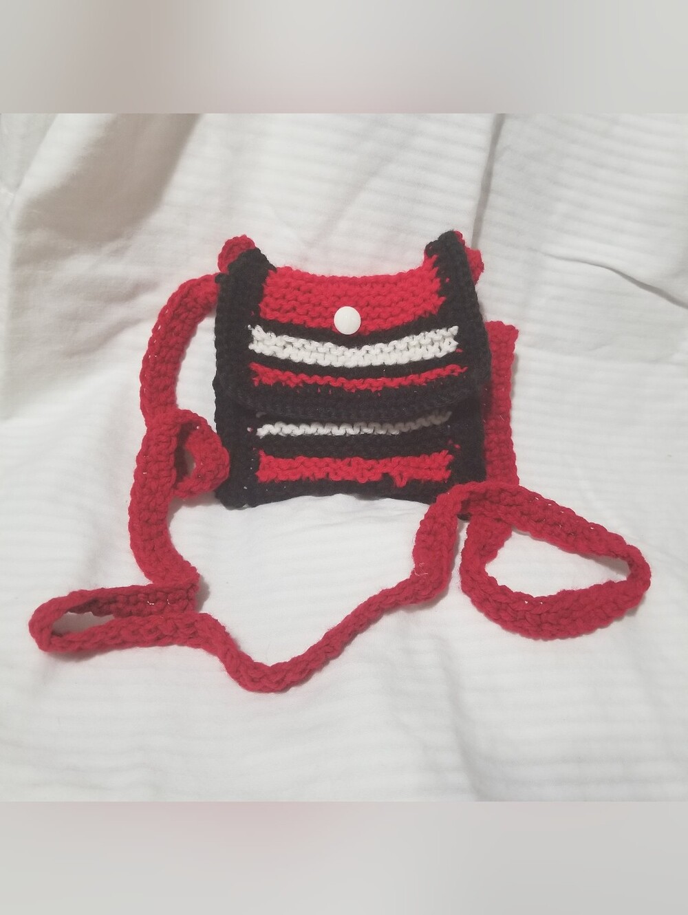 Handmade Sofistik Red, Black, & White Crochet Crossbody Bag With A Red Strap